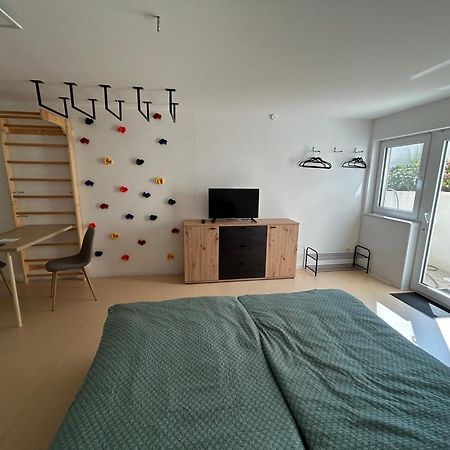 Inspirierendes Sport-Motto-Zimmer In Bad Friedrichshall Naehe Lidl Audi ภายนอก รูปภาพ